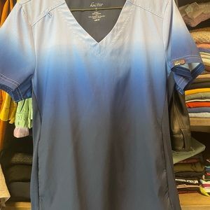 Koi scrub top blue / navy ombré sz small
